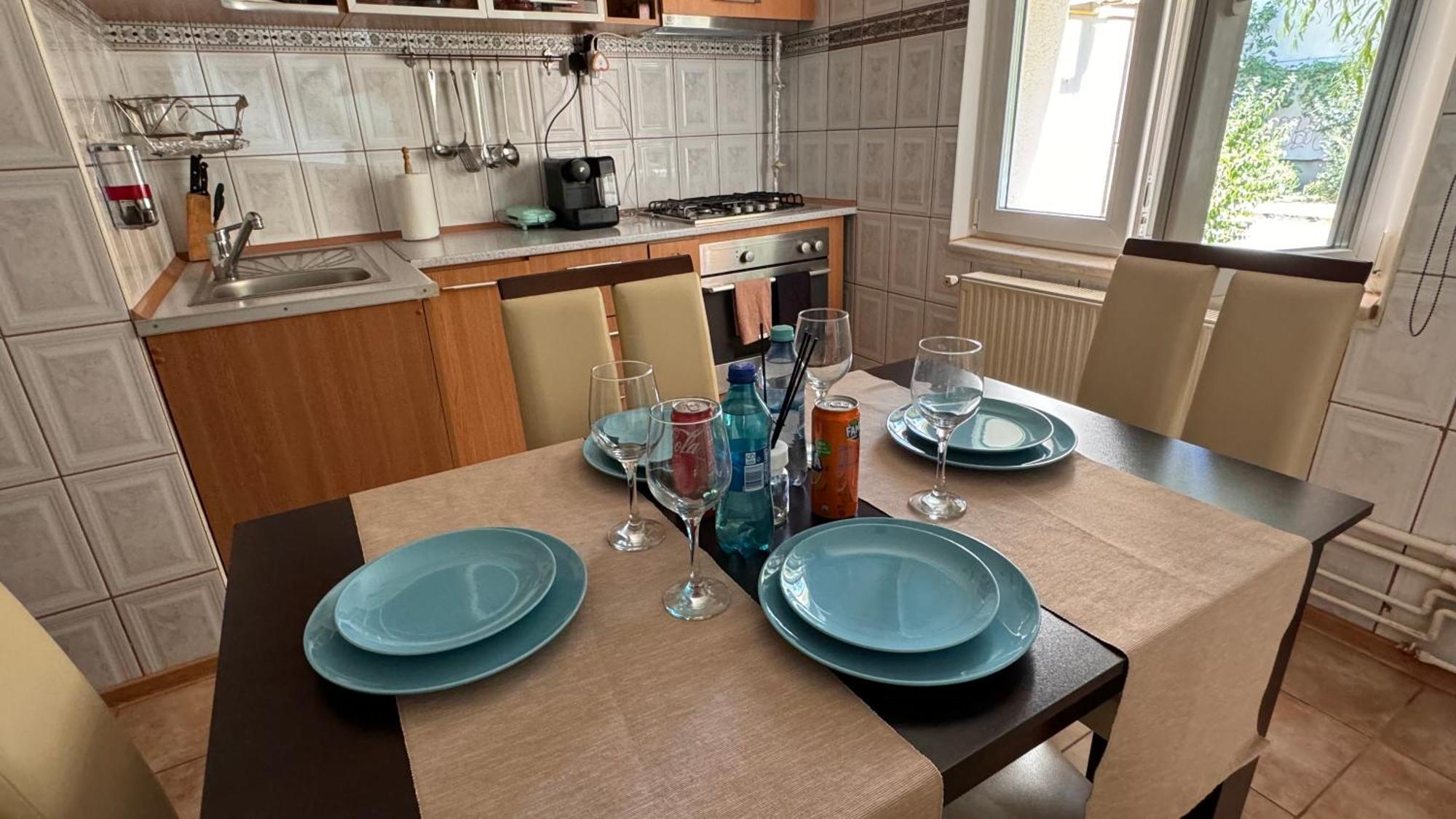 Apartament 3 Camere オトペニ エクステリア 写真