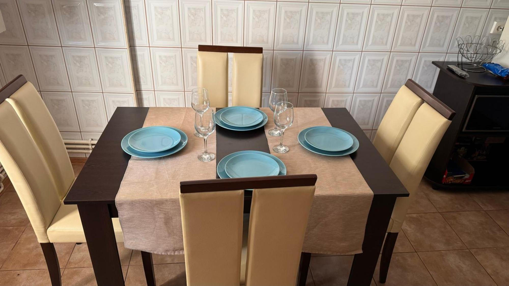 Apartament 3 Camere オトペニ エクステリア 写真